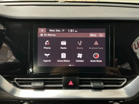 Used 2022 Kia Niro LXS w/ Digital Cluster Package image 28