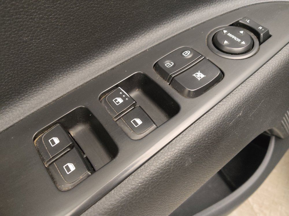 Used 2023 Kia Rio S FWD image 27