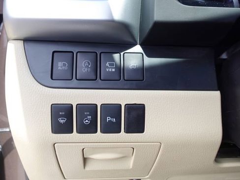 Certified 2019 Toyota Highlander Limited Platinum AWD/4WD image 19