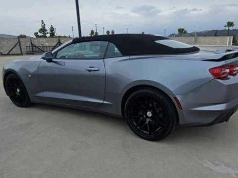 Used 2019 Chevrolet Camaro LT RWD image 6
