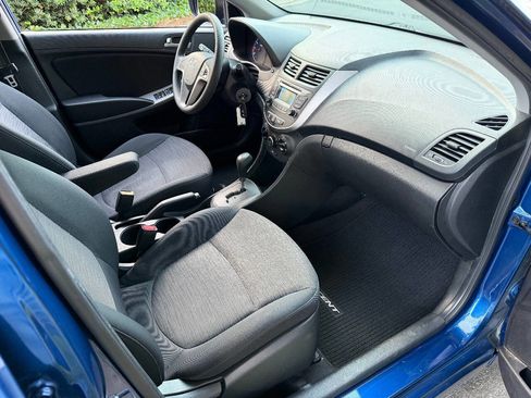 Used 2017 Hyundai Accent SE FWD image 23