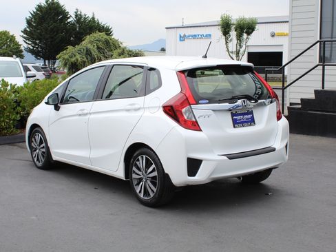 Used 2016 Honda Fit EX image 4