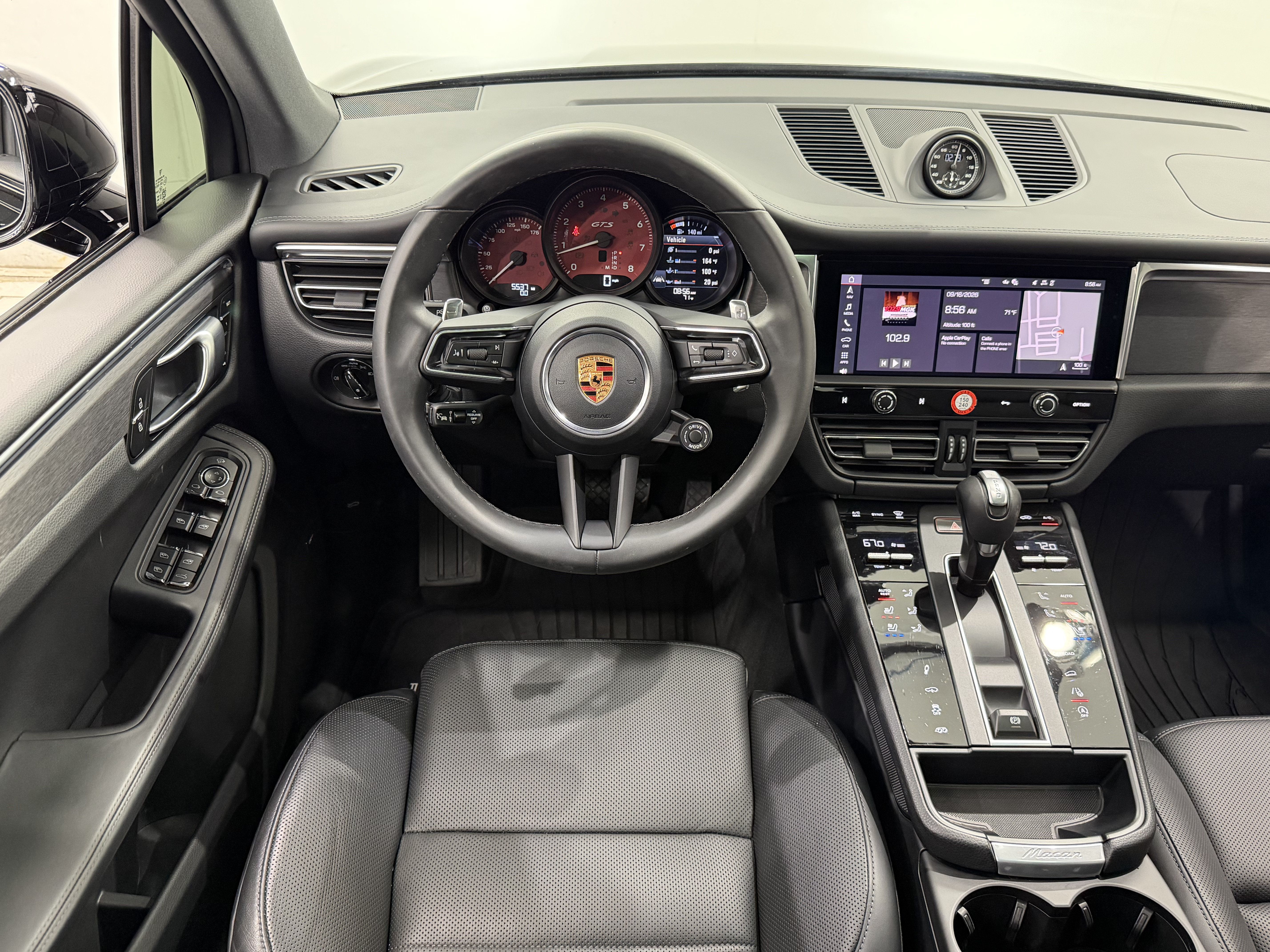 Used 2026 Porsche Macan GTS AWD/4WD image 25