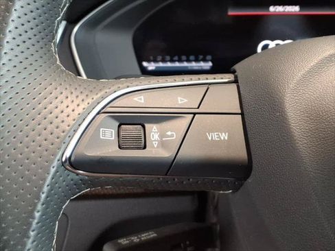 Certified 2023 Audi SQ5 Premium Plus w/ Premium Plus Package AWD/4WD image 15