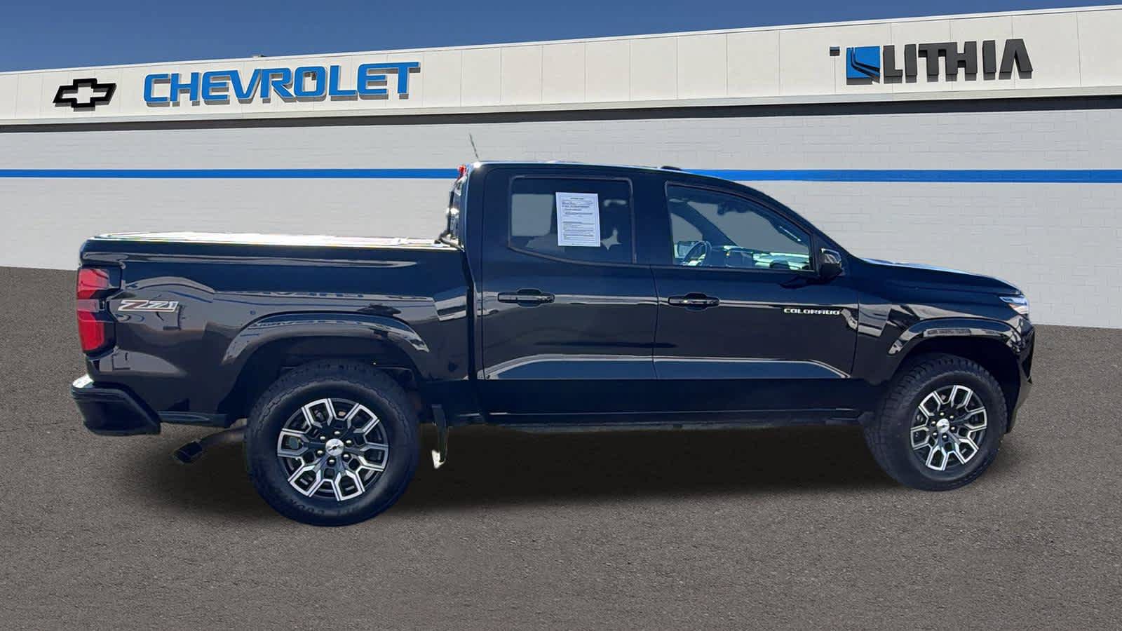 Used 2023 Chevrolet Colorado Z71 w/ Z71 Convenience Package 2 AWD/4WD image 4