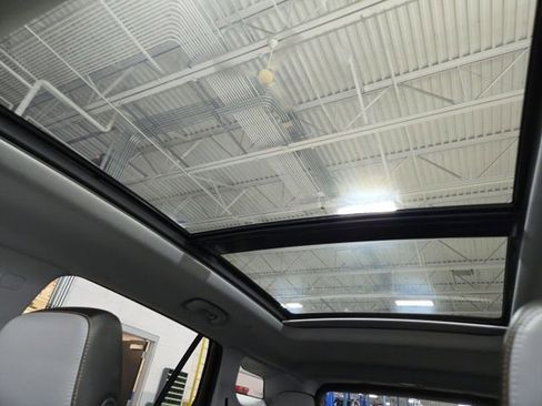 Used 2021 GMC Terrain SLT w/ Infotainment Package II image 36