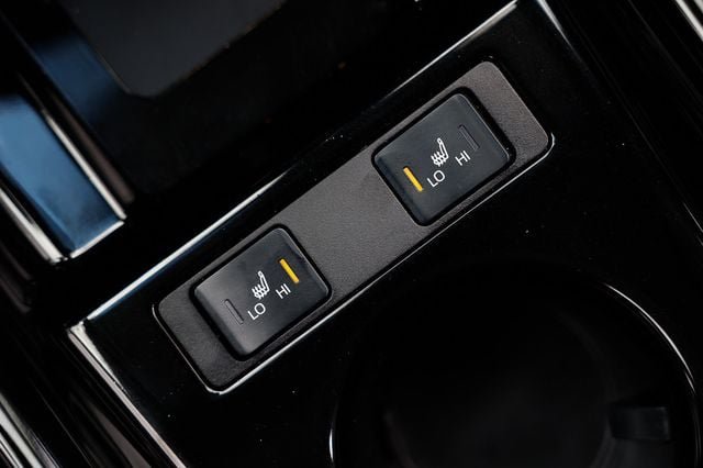 Used 2019 Toyota Prius XLE FWD image 43