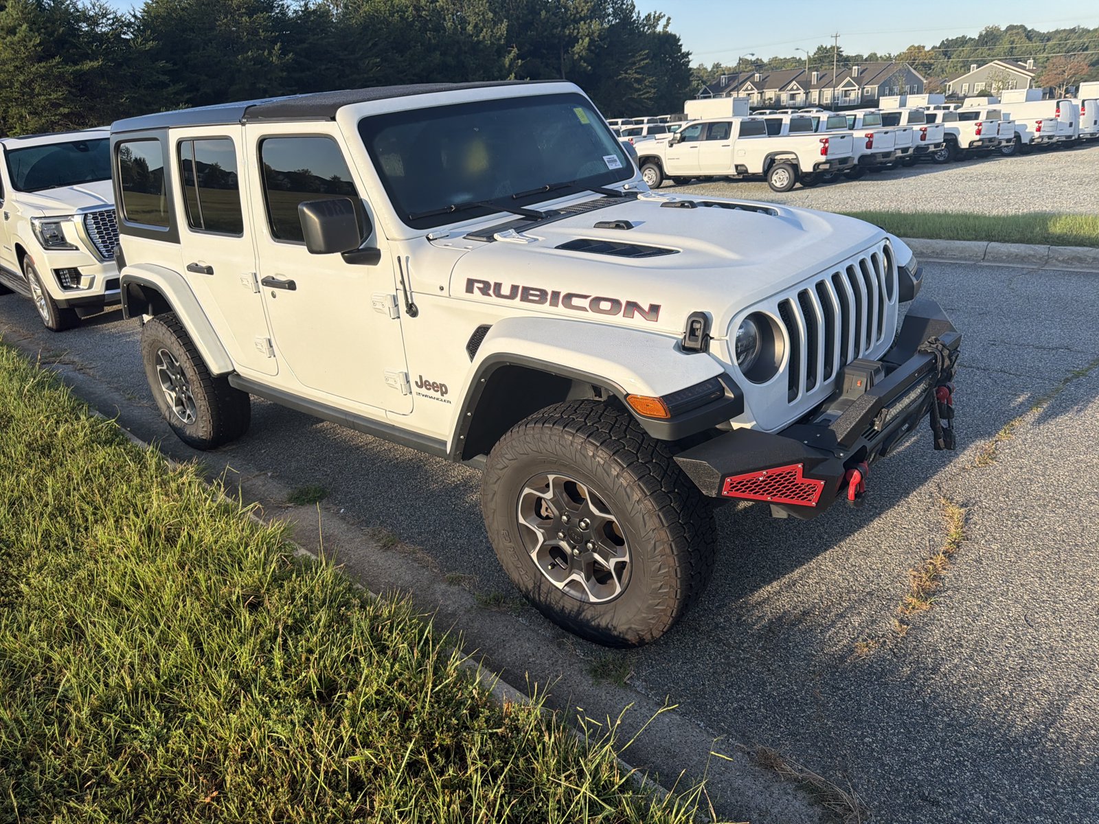 Used 2023 Jeep Wrangler Unlimited Rubicon w/ Cold Weather Group AWD/4WD image 2