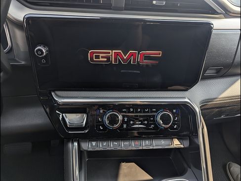 New 2026 GMC Sierra 2500 Denali AWD/4WD image 24
