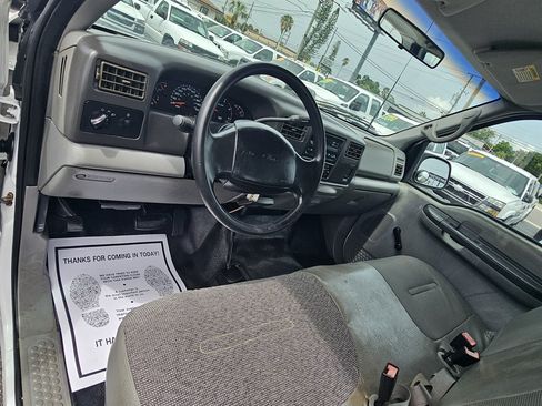Used 2002 Ford F250 XL AWD/4WD image 12