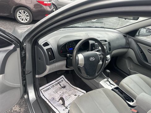 Used 2009 Hyundai Elantra GLS FWD image 19