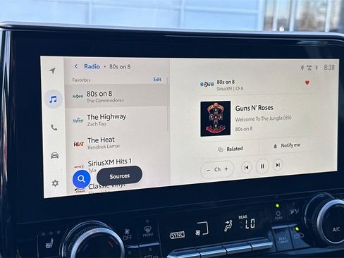 Used 2023 Toyota Highlander Limited image 21