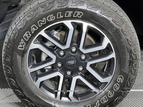 Used 2024 Ford Ranger Lariat w/ FX4 Off-Road Package AWD/4WD image 14