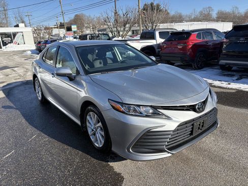 Used 2024 Toyota Camry LE image 1