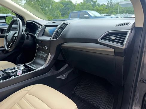 Used 2020 Ford Edge SEL w/ Convenience Package AWD/4WD image 12