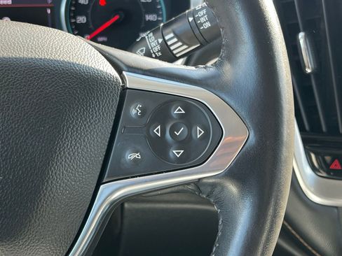 Used 2021 Chevrolet Traverse RS image 31