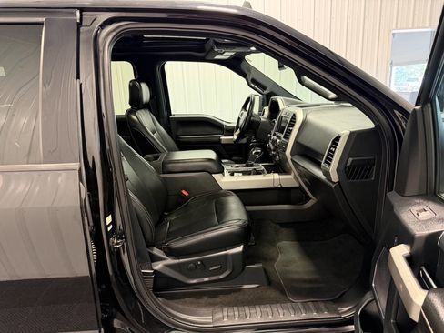 Used 2019 Ford F150 Lariat AWD/4WD image 11