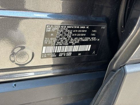 Used 2022 Toyota RAV4 XLE Premium FWD image 14