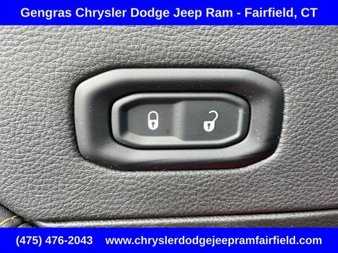 Certified 2025 Jeep Wrangler Unlimited Sahara AWD/4WD image 42