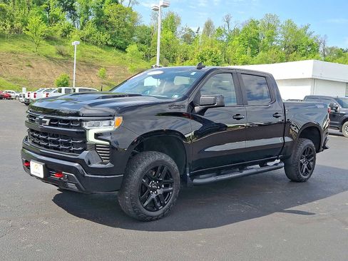 Used 2023 Chevrolet Silverado 1500 LT Trail Boss w/ Protection Package AWD/4WD image 3
