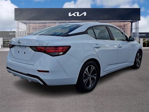 Used 2023 Nissan Sentra SV image 6