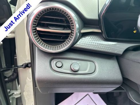 New 2026 Chevrolet Trax ACTIV FWD image 17