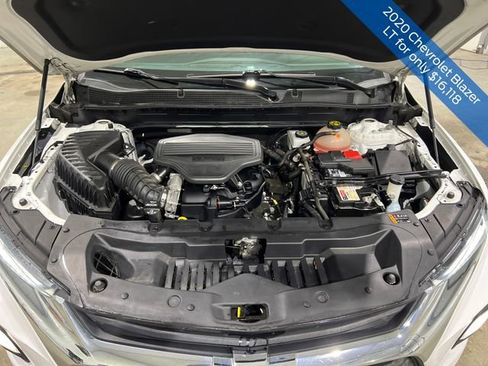 Used 2020 Chevrolet Blazer LT image 18