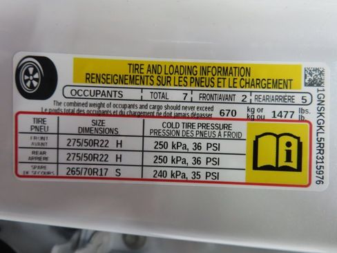 Used 2024 Chevrolet Suburban High Country image 73