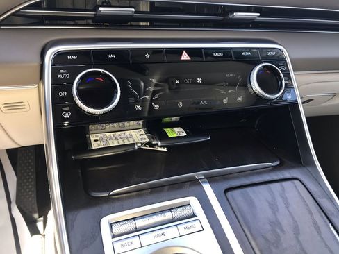 Used 2023 Genesis GV80 2.5T w/ Advanced Package AWD/4WD image 19