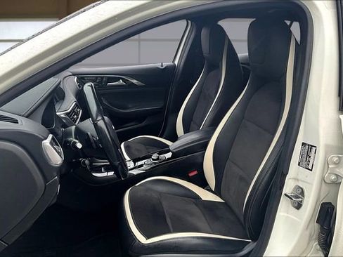 Used 2019 INFINITI QX30 Sport w/ Cargo Package image 25