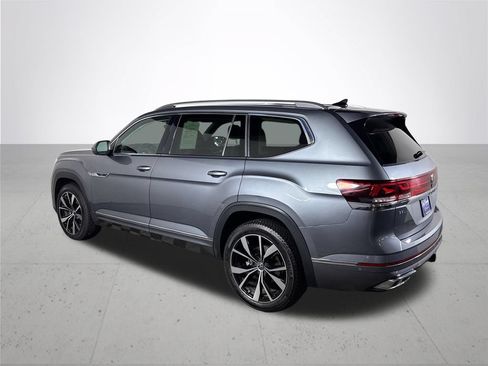 Certified 2024 Volkswagen Atlas SEL Premium R-Line AWD/4WD image 9
