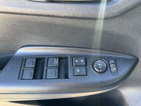 Used 2019 Honda Fit EX image 9