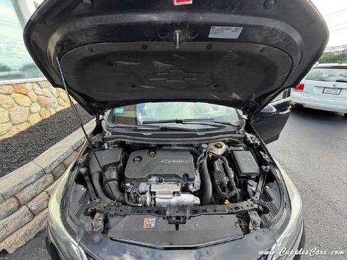 Used 2018 Chevrolet Cruze Premier w/ Premier True North Edition FWD image 24