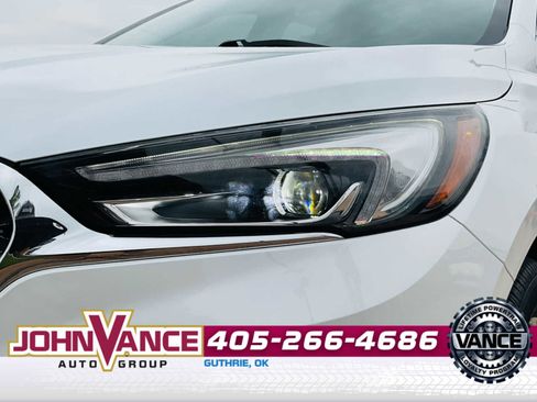 Used 2018 Buick Enclave Avenir w/ Avenir Technology Package image 4