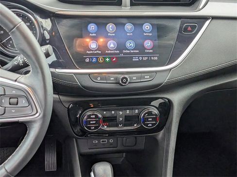 Certified 2022 Buick Encore GX Essence image 13