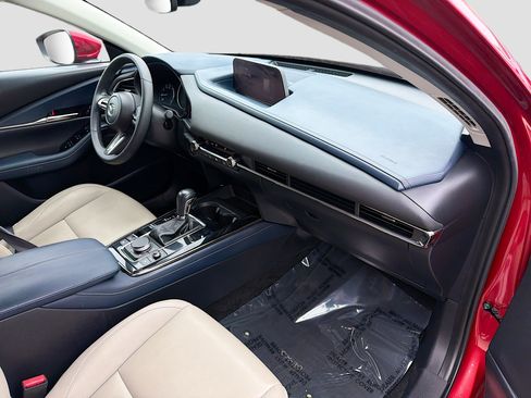 Used 2020 MAZDA CX-30 FWD w/ Preferred Package image 13