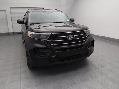 Used 2023 Ford Explorer XLT image 14