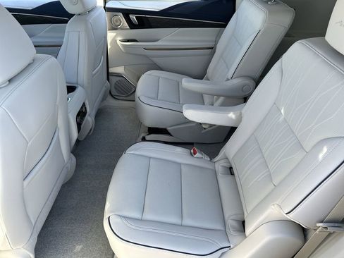 New 2026 Buick Enclave Avenir w/ Super Cruise Package FWD image 26