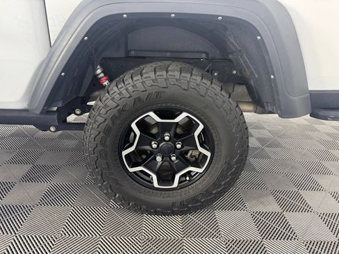 Used 2022 Jeep Gladiator Rubicon w/ LED Lighting Group AWD/4WD image 13