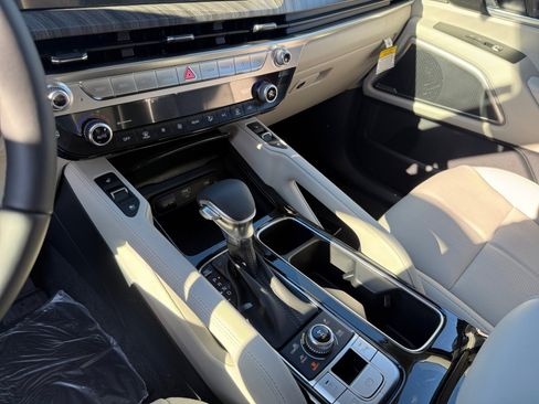 New 2025 Kia Telluride EX image 13