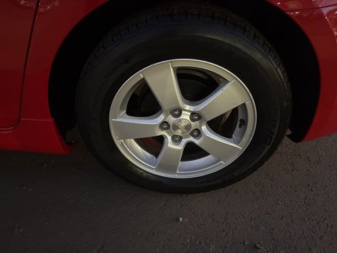 Used 2016 Chevrolet Cruze LT w/ Sun And Sound Package image 27