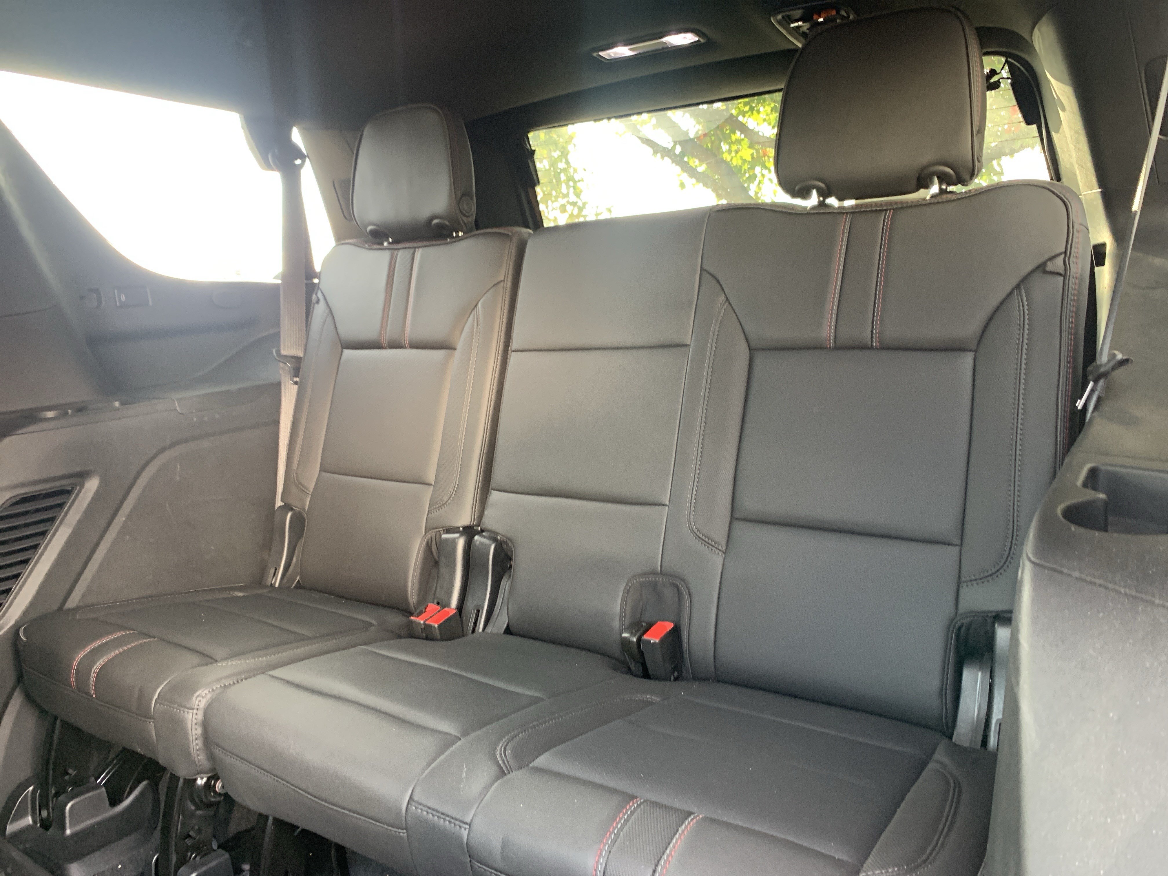Used 2022 Chevrolet Tahoe RST w/ Luxury Package AWD/4WD image 33