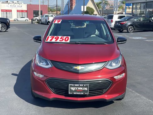 Used 2019 Chevrolet Bolt LT FWD image 2