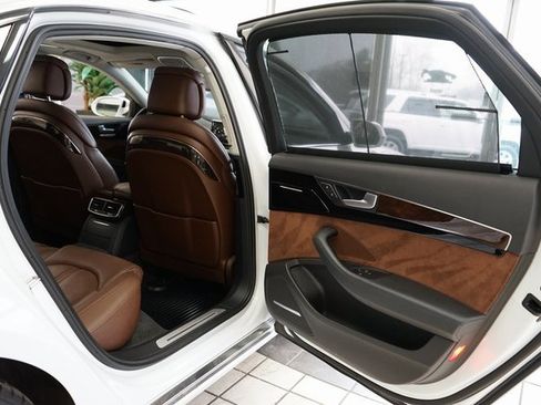 Used 2015 Audi A8 L 4.0T image 59