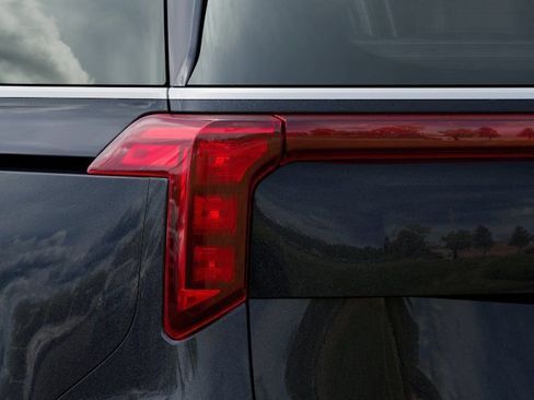 New 2026 Kia Carnival EX FWD image 13