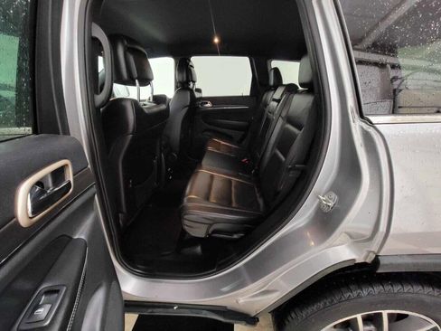 Used 2017 Jeep Grand Cherokee Limited image 20
