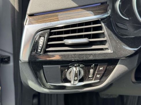 Used 2019 BMW 530i xDrive w/ Convenience Package AWD/4WD image 23
