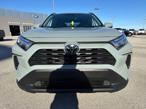 Used 2023 Toyota RAV4 XLE w/ Convenience Package image 11