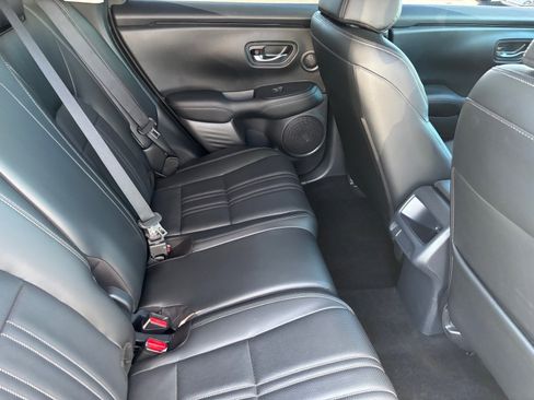 Used 2025 Honda HR-V EX-L image 16