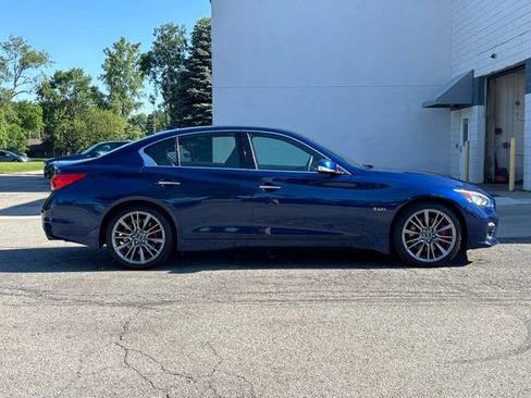 Used 2017 INFINITI Q50 Red Sport 400 AWD/4WD image 2